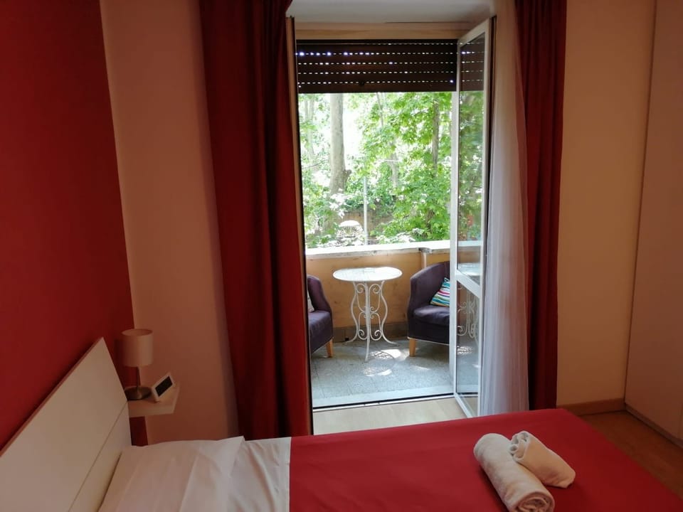 Double Room (Red) | Minibar, in-room safe, individually decorated, individually furnished