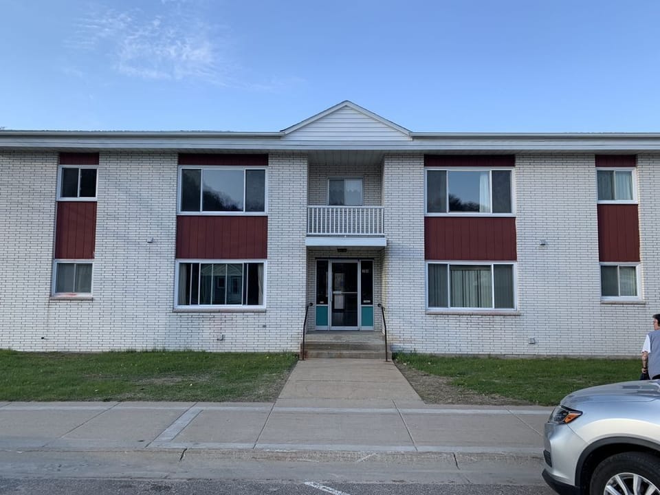 Superior Manor Apartment building 