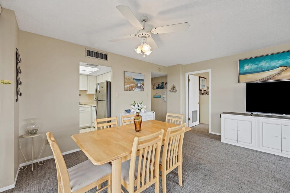 Dining table seats 6