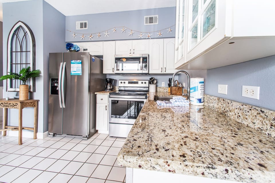 Kitchen has all you will need