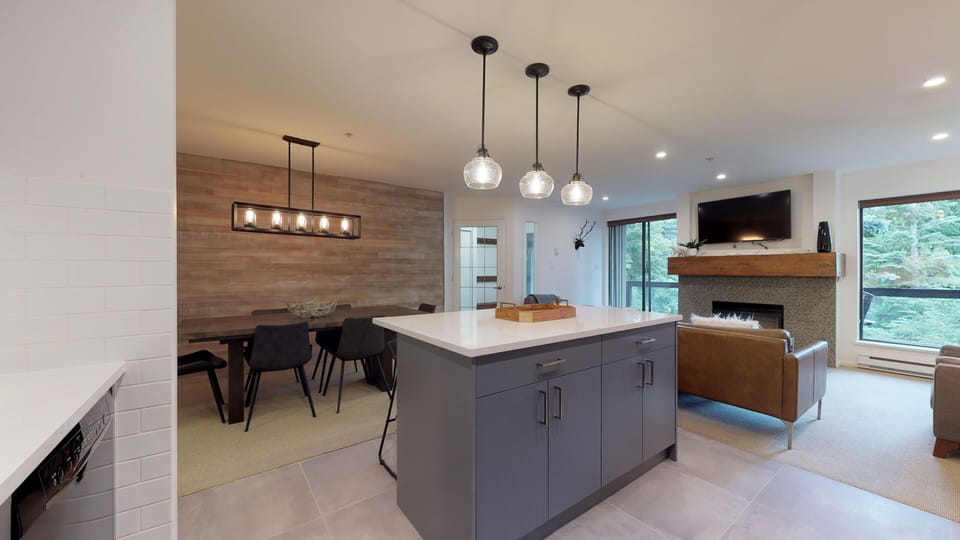 Kitchen center island