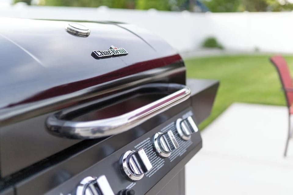 Outdoor grill