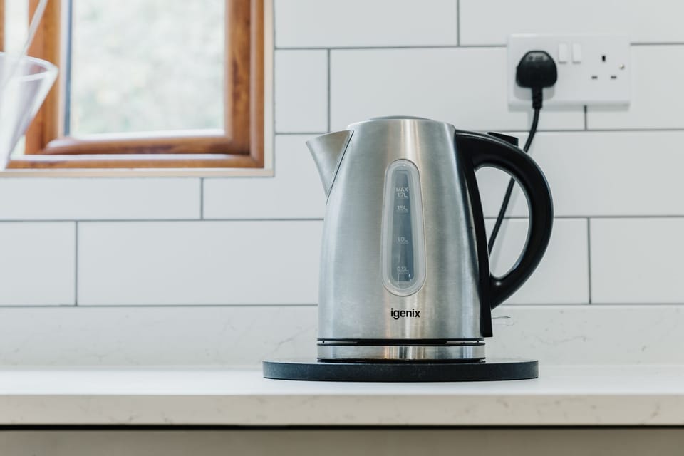 Tea and Coffee making facilities-The Cwtch Cottage