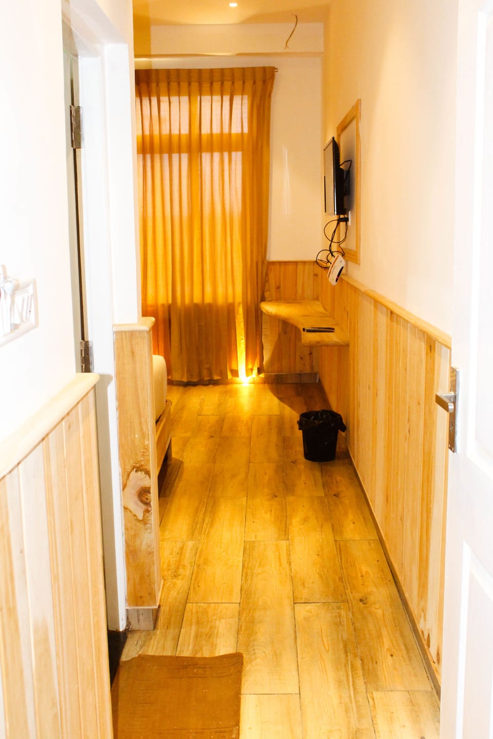 Al Woodlands Residency Hotel in Ooty
