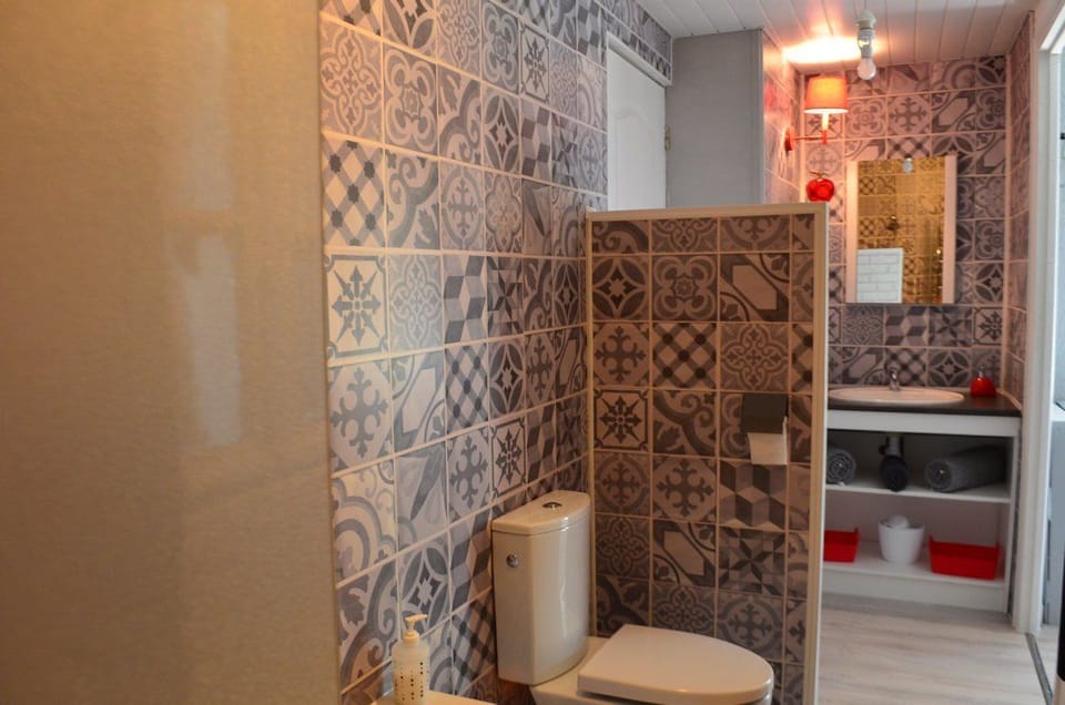 Chambres d'hotes L'Amandier Bed and Breakfast in Occitanie