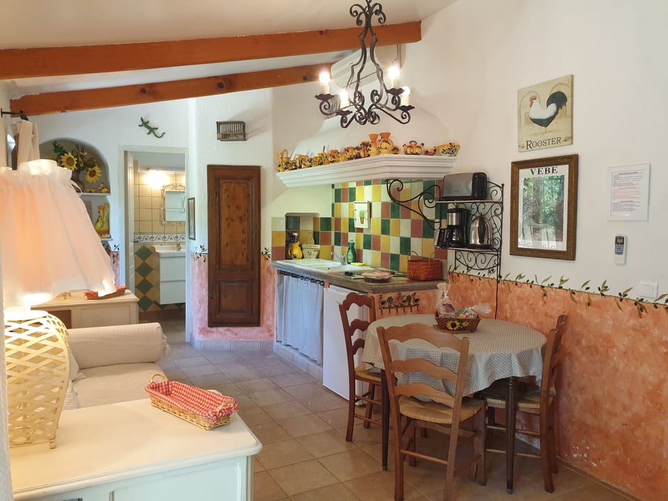 Private kitchenette