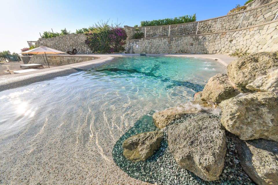 Pool waterfall