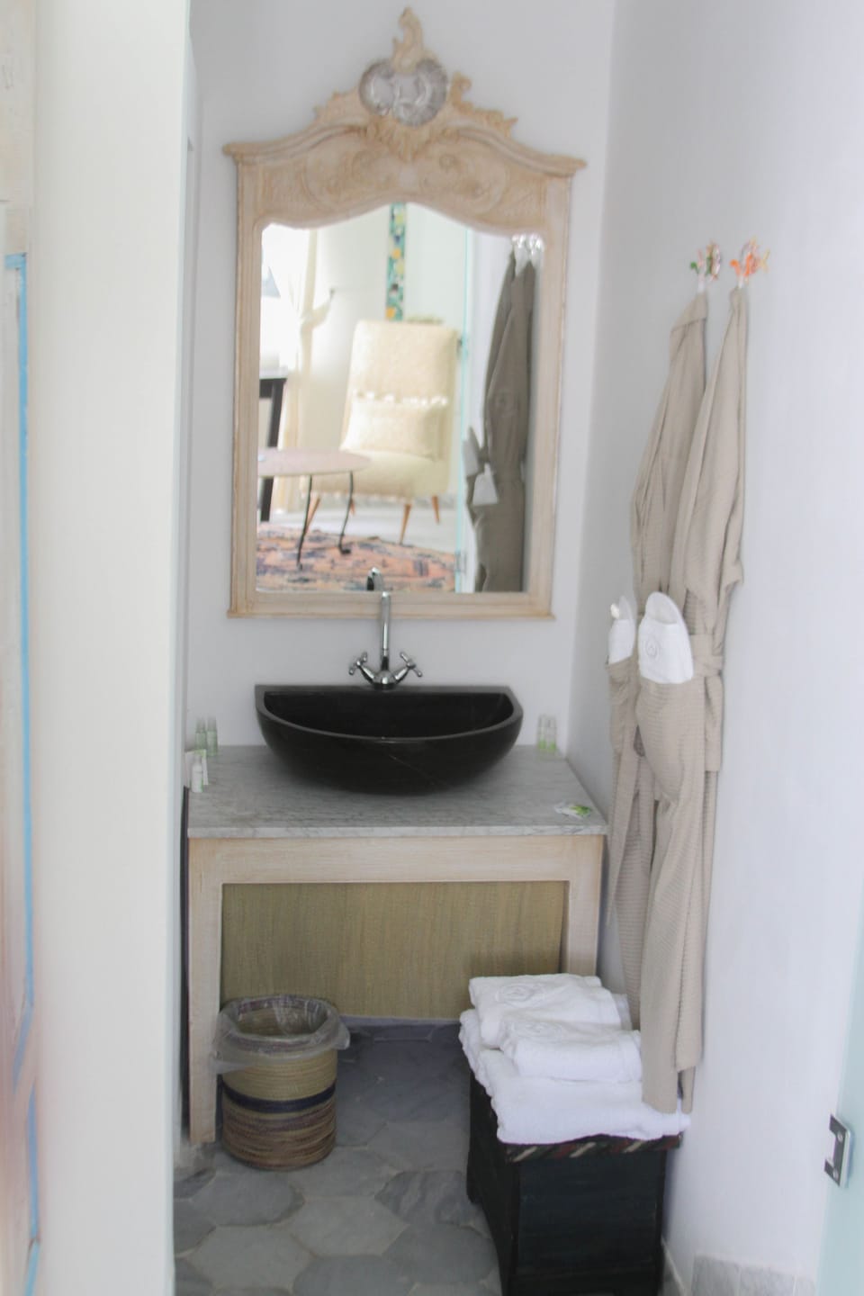 Deluxe Suite, Accessible, Private Bathroom | Bathroom