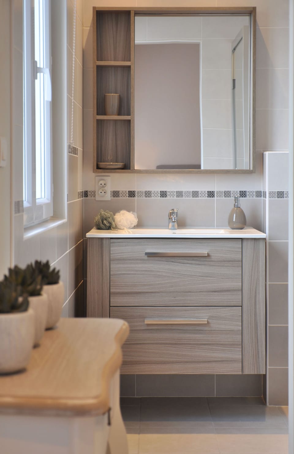 Standard Room | Bathroom sink