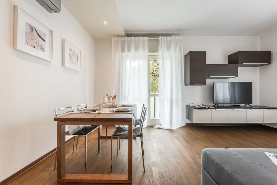 Apartment, 3 Bedrooms | In-room dining