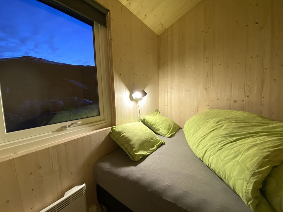 Cabin, 2 Bedrooms (New)