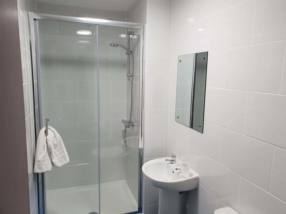 Bathroom shower