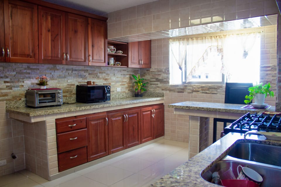 Luxury Penthouse, 3 Bedrooms, City View | Private kitchen | Oven, coffee/tea maker, cookware/dishes/utensils