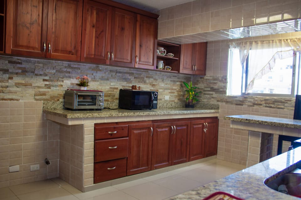 Luxury Penthouse, 3 Bedrooms, City View | Private kitchen | Oven, coffee/tea maker, cookware/dishes/utensils