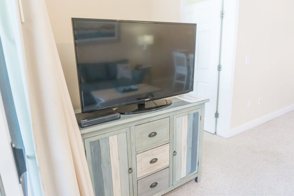 Flatscreen TV