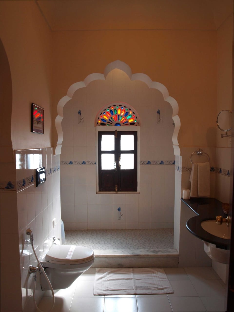 Deluxe Room | Bathroom | Shower, eco-friendly toiletries, hair dryer, towels