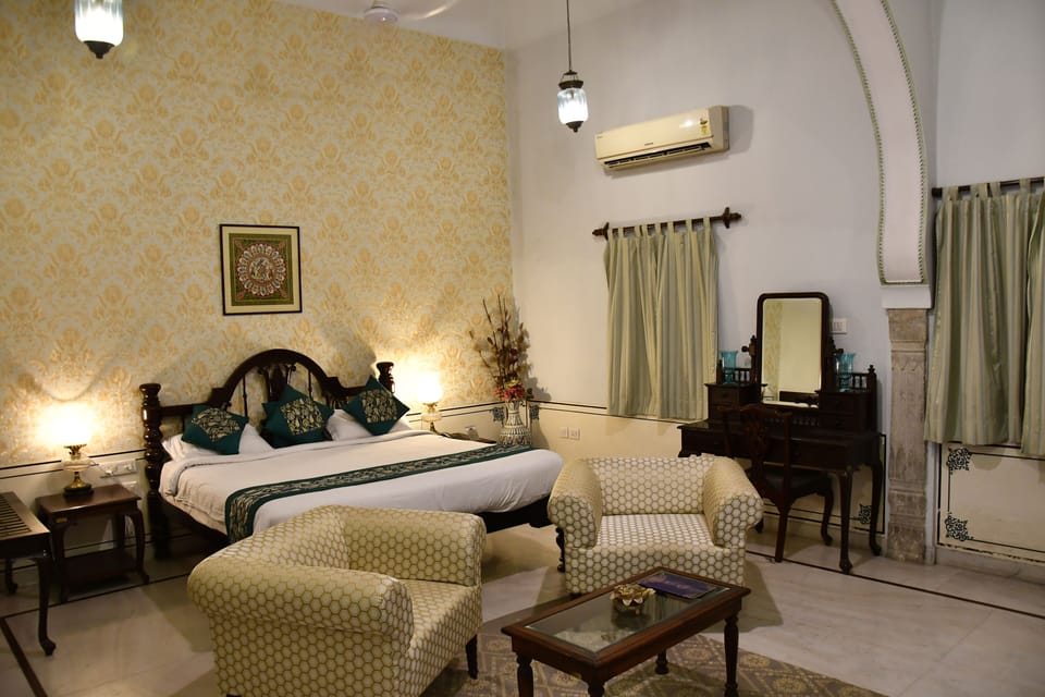 Haveli Suite | Premium bedding, minibar, desk, soundproofing