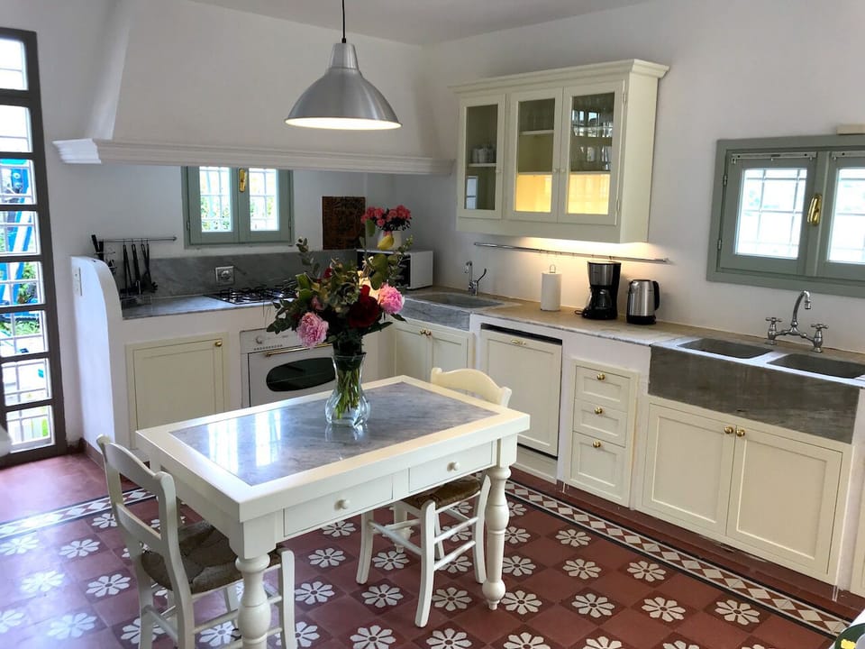 Villa Franca - kitchen
