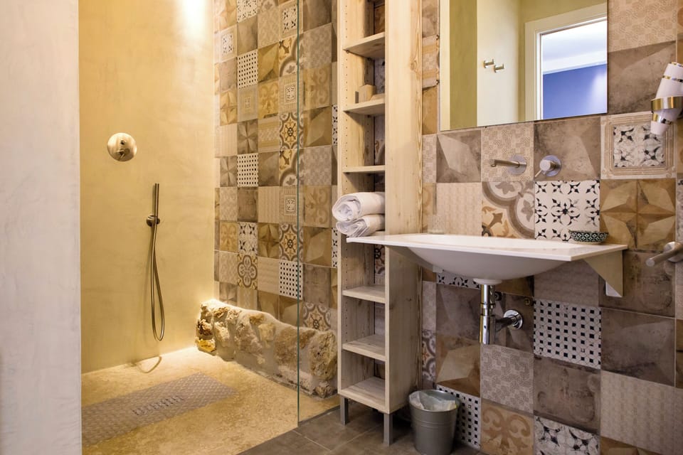 Superior Double Room, 1 Large Twin Bed, Garden View | 1 bedroom, Egyptian cotton sheets, premium bedding, down comforters
