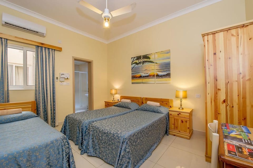 Comfort Triple Room | Individually decorated, individually furnished, desk, laptop workspace