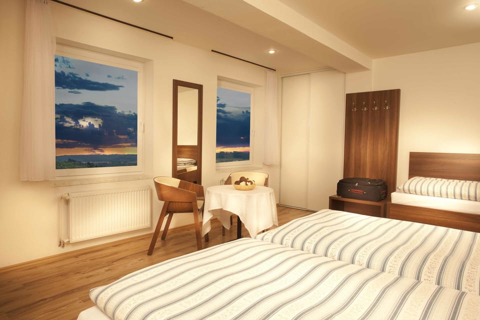Triple Room, 3 Twin Beds | Room amenity