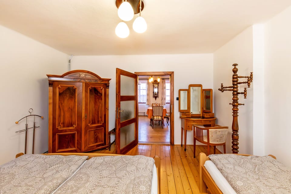 Suite, City View | Desk, blackout drapes, free WiFi, bed sheets