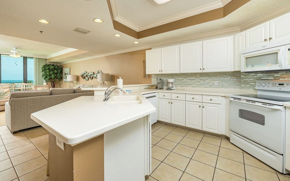 Prepare fresh coastal meals in the kitchen and feel at home while on vacation