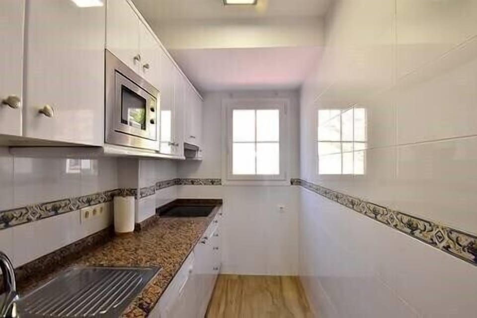 c509ae5b-29a9-4de0-98b1-30a85d612a62