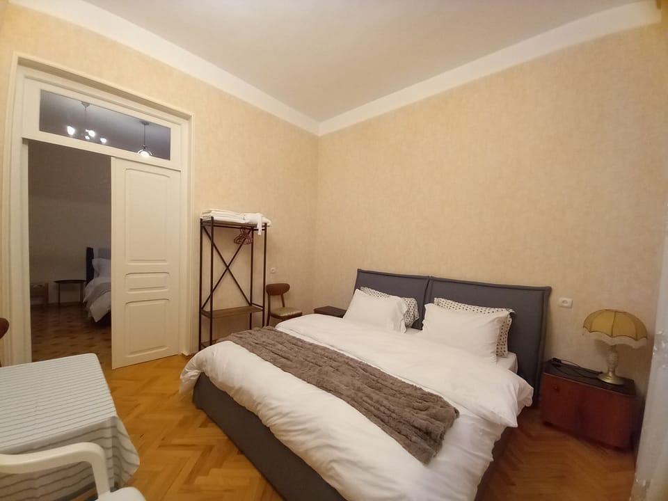 Superior Family Room | Iron/ironing board, free WiFi, bed sheets