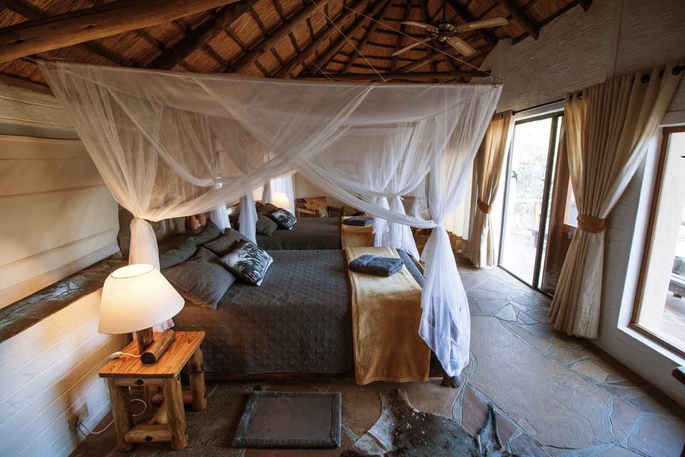 Bungalow | Premium bedding, pillowtop beds, minibar (free items), in-room safe