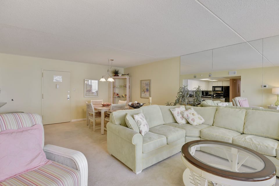 Floor Plan,Living Area,