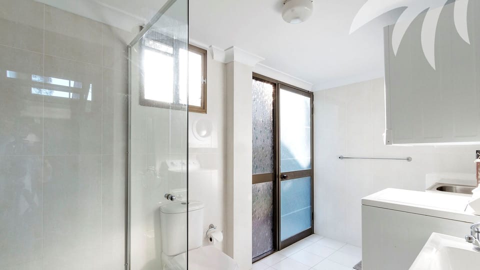 Bath room - 2