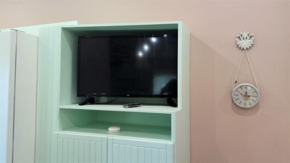 House | Living area | Flat-screen TV