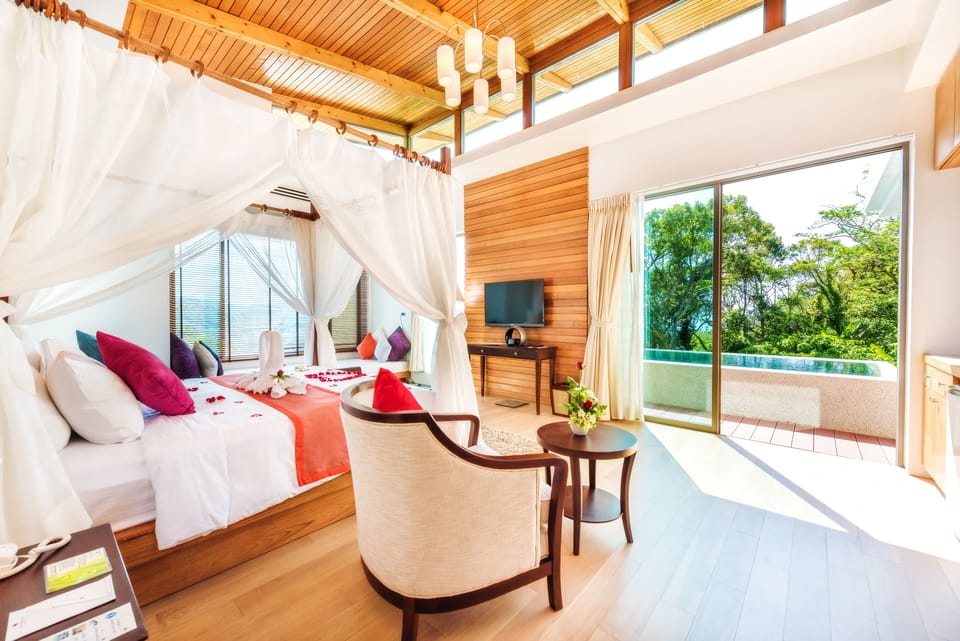 Villa, Private Pool | Minibar, in-room safe, desk, soundproofing