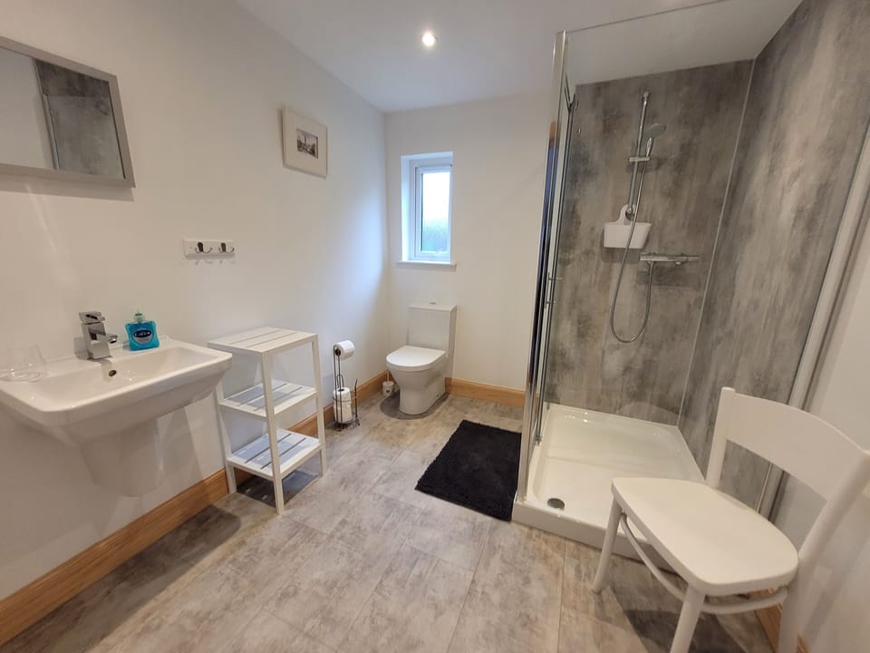 Quadruple Room (Family Room) | Bathroom | Towels