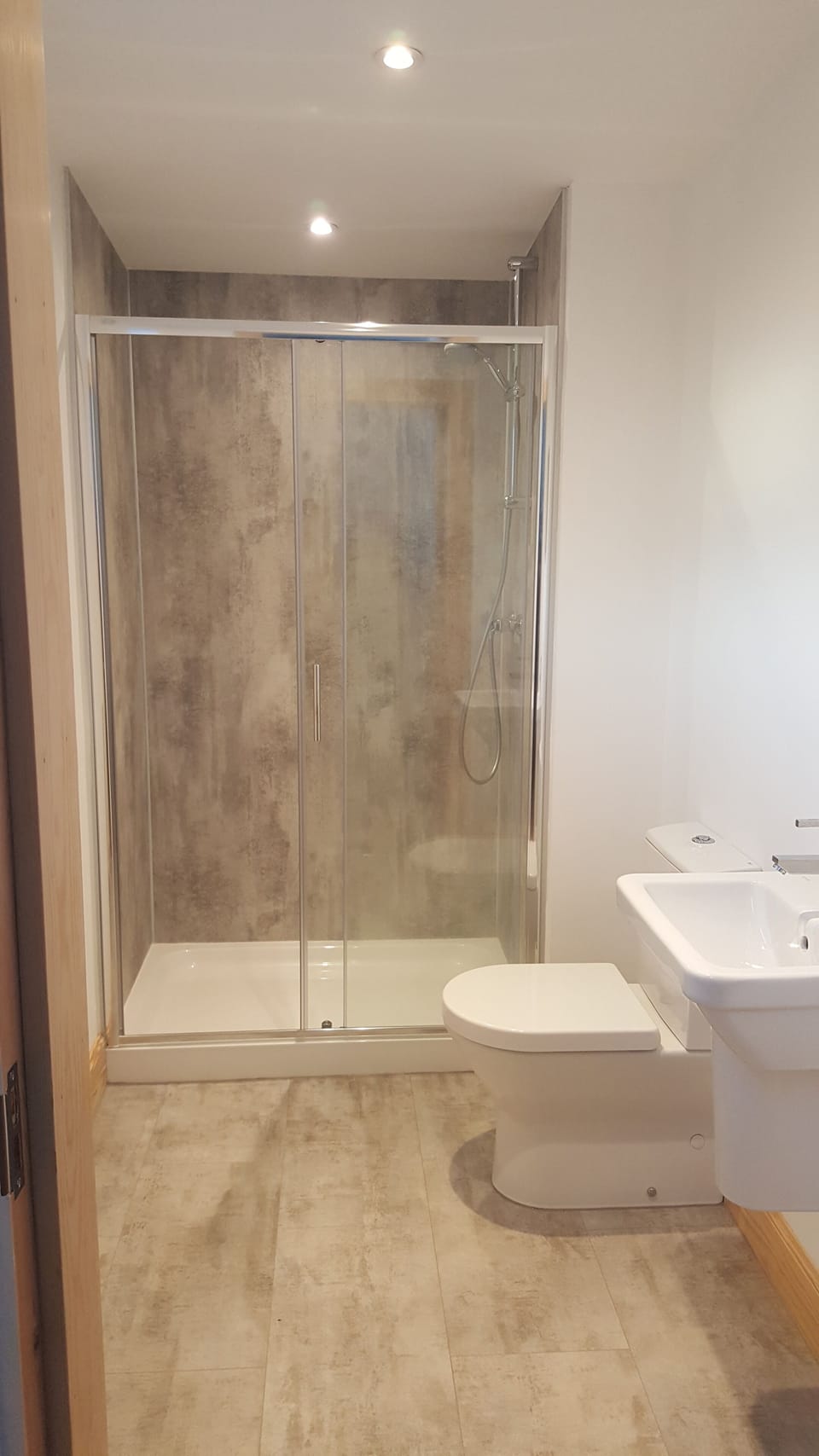 Shared Dormitory, Ensuite (Male Share) | Bathroom | Towels