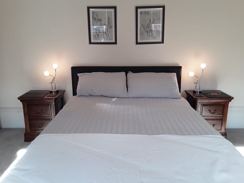 Double Room & Ensuite | Memory foam beds, desk, iron/ironing board, free WiFi