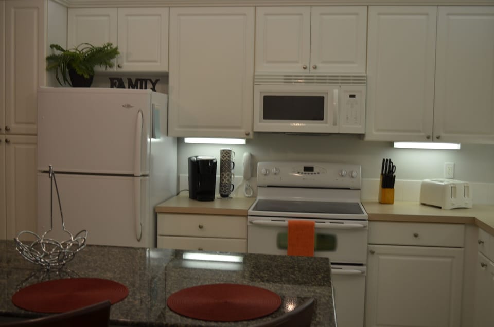 Full size Kitchen