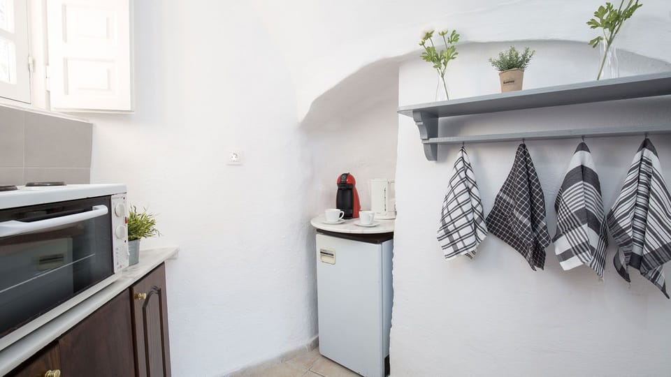 Traditional House (village view) | Private kitchen | Stovetop, electric kettle