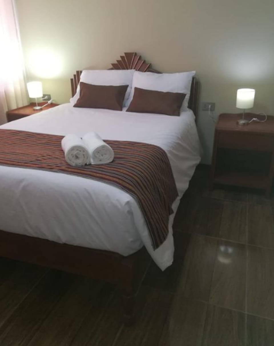 Double Room | Desk, laptop workspace, free WiFi, bed sheets