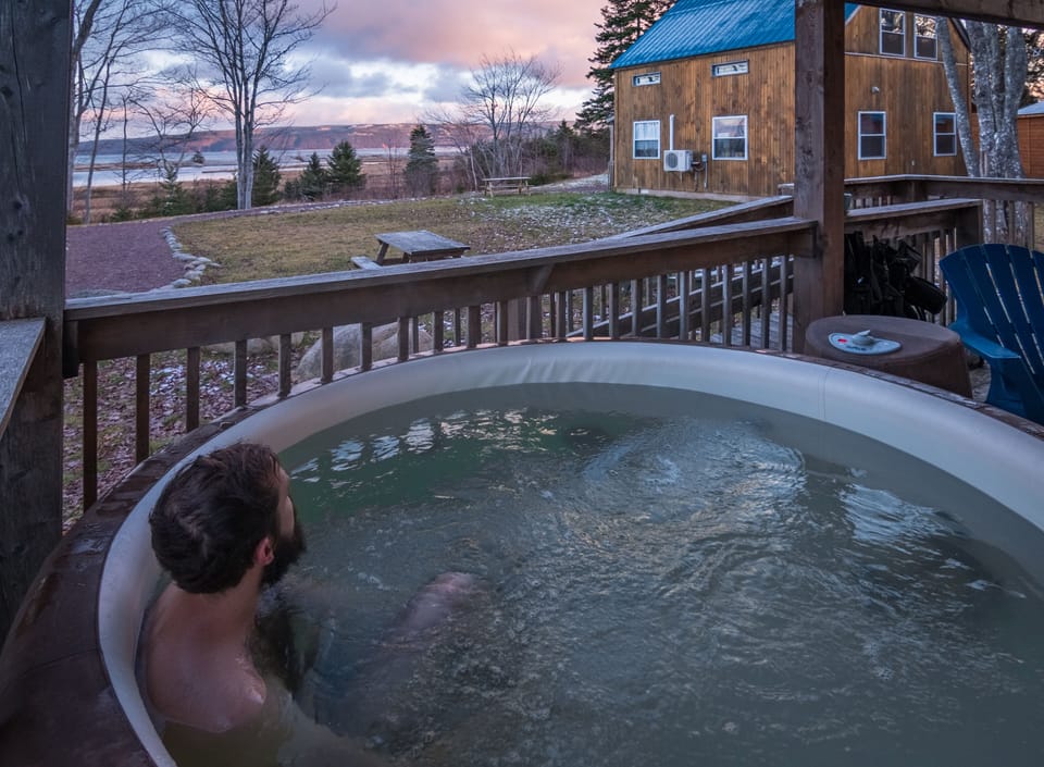 Available for surcharge: a hot tub on the deck of your chalet