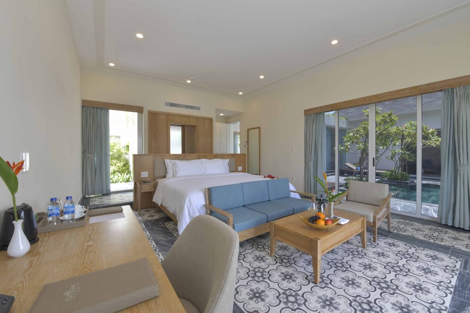 Cocoland Luxury 2 Bedrooms Villa | Lake view