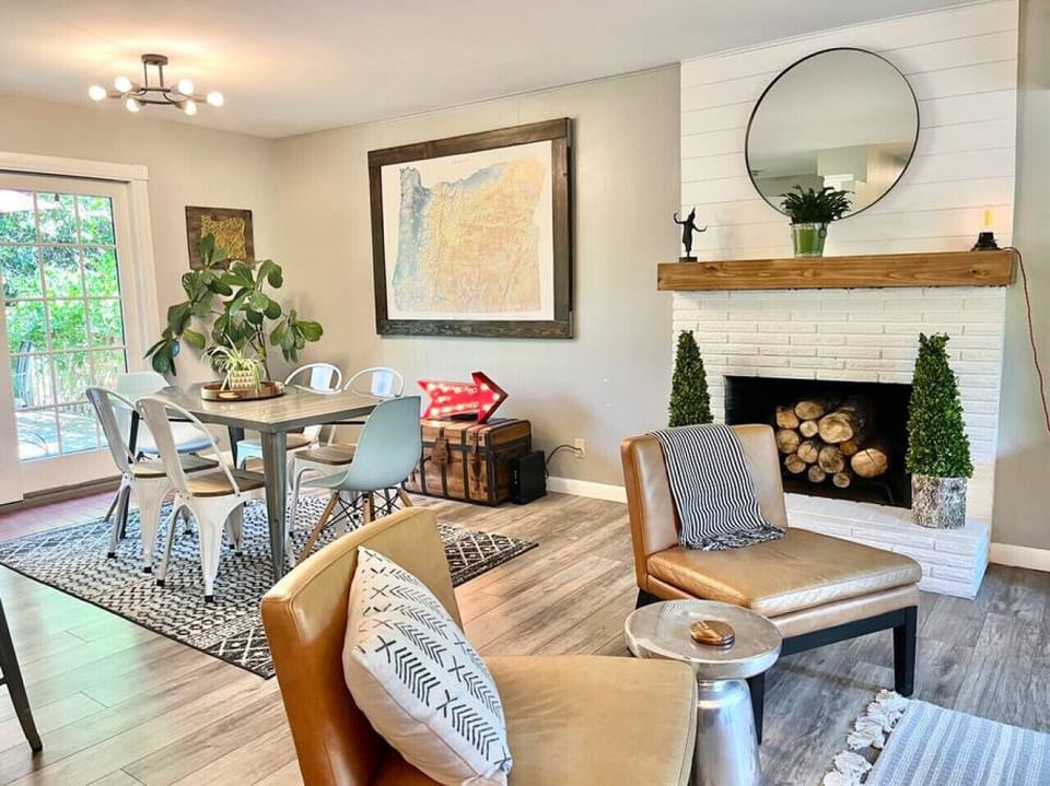 Dining Table seats 6 / Fireplace is decorative only