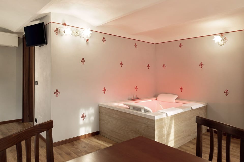 Double Room, Jetted Tub (Attico) | Jetted tub