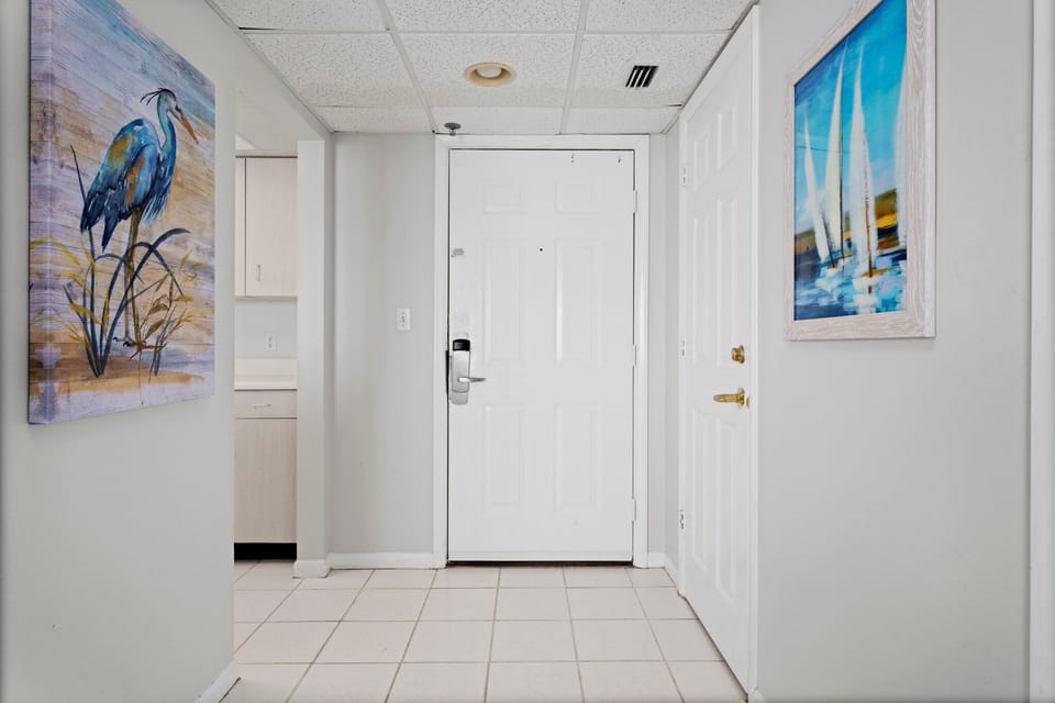 Entrance/Hallway
