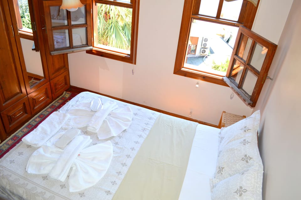 Double Room, Sea View | 2 bedrooms, premium bedding, free minibar items, blackout drapes