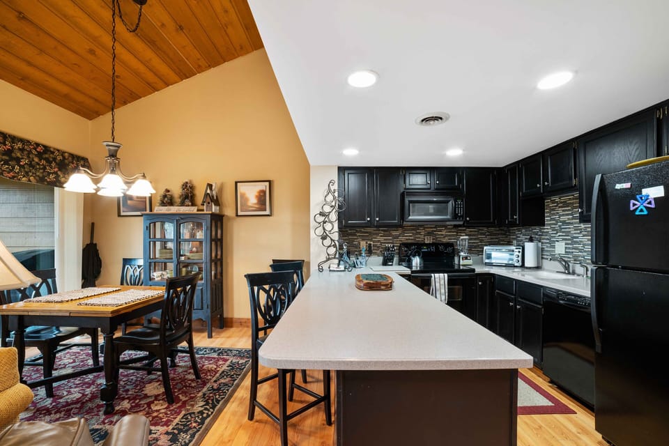 Mountain View Emerald Crest (14)