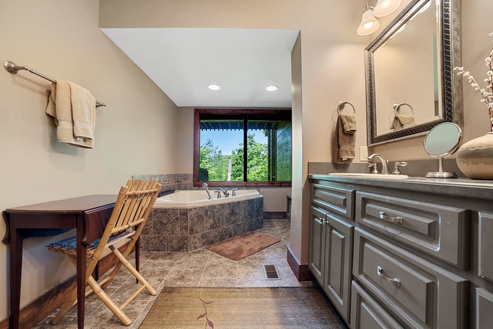 Mountain View Emerald Crest (25)