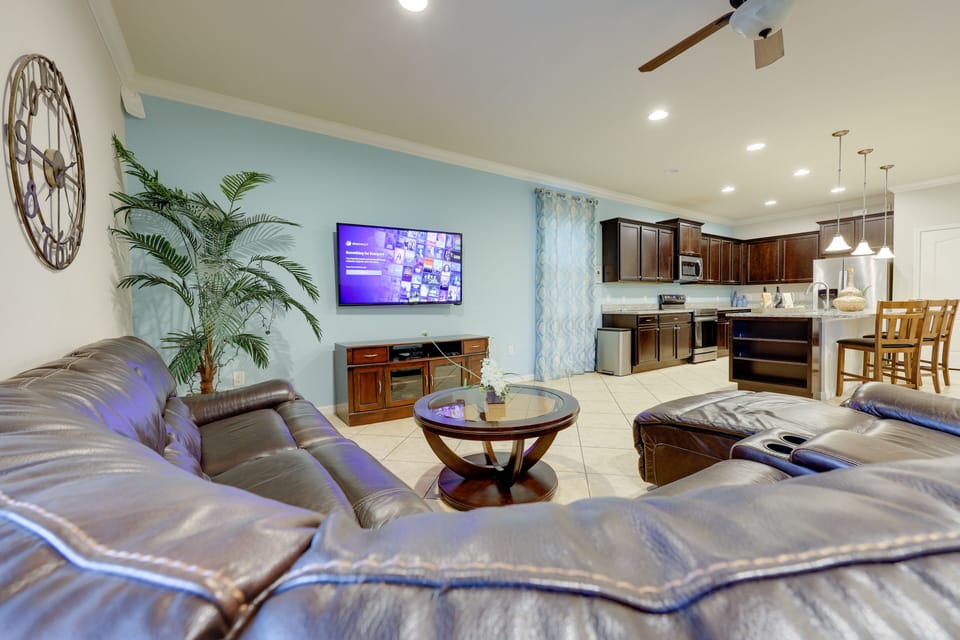 Living room with 60" TV