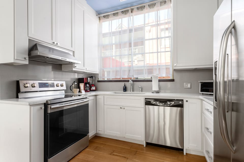 Embrace Comfort and Convenience | Hibiscus House